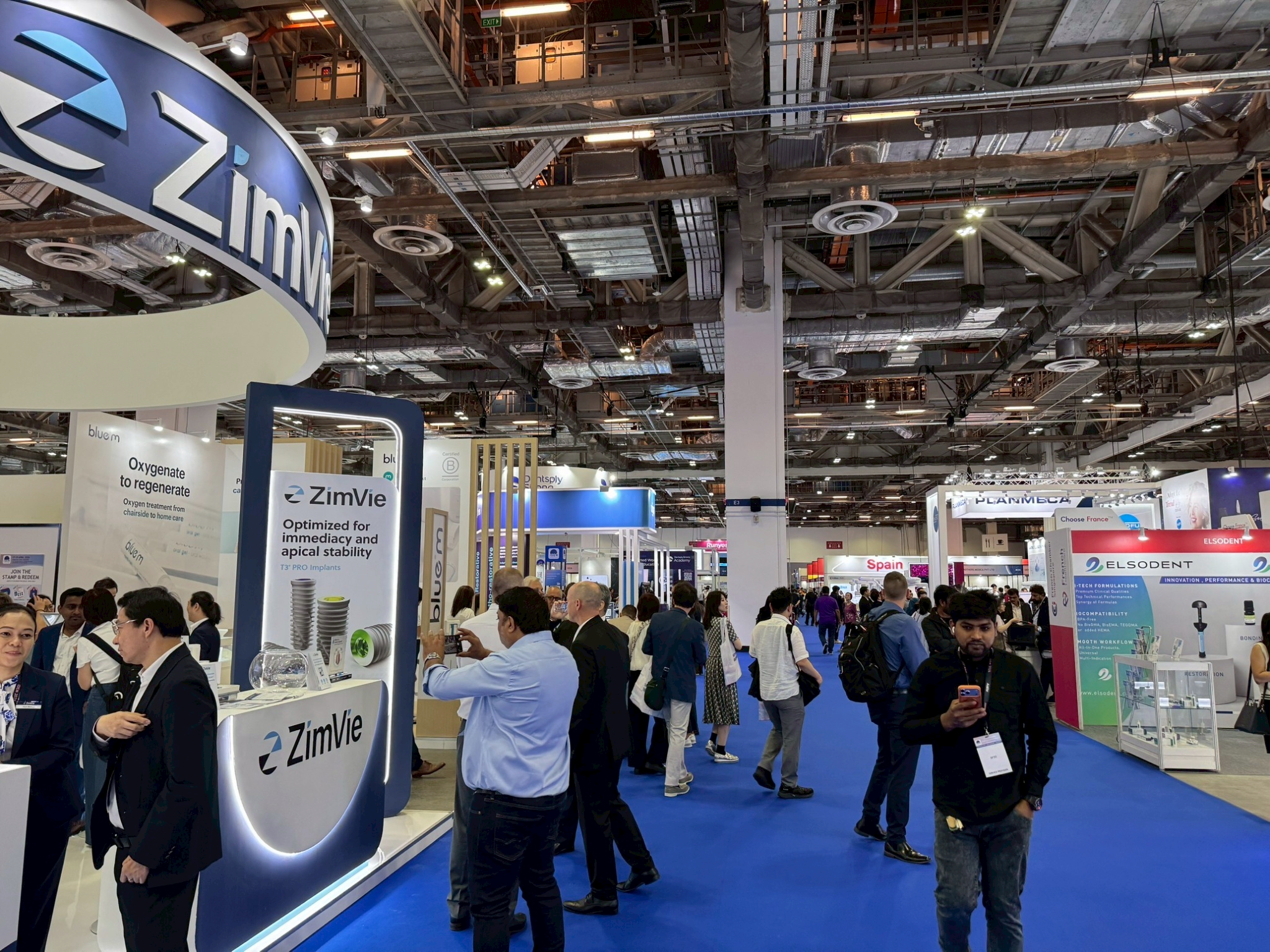 LINE_ALBUM_IDEM 2026_260420_60.jpg (1.95 MB)