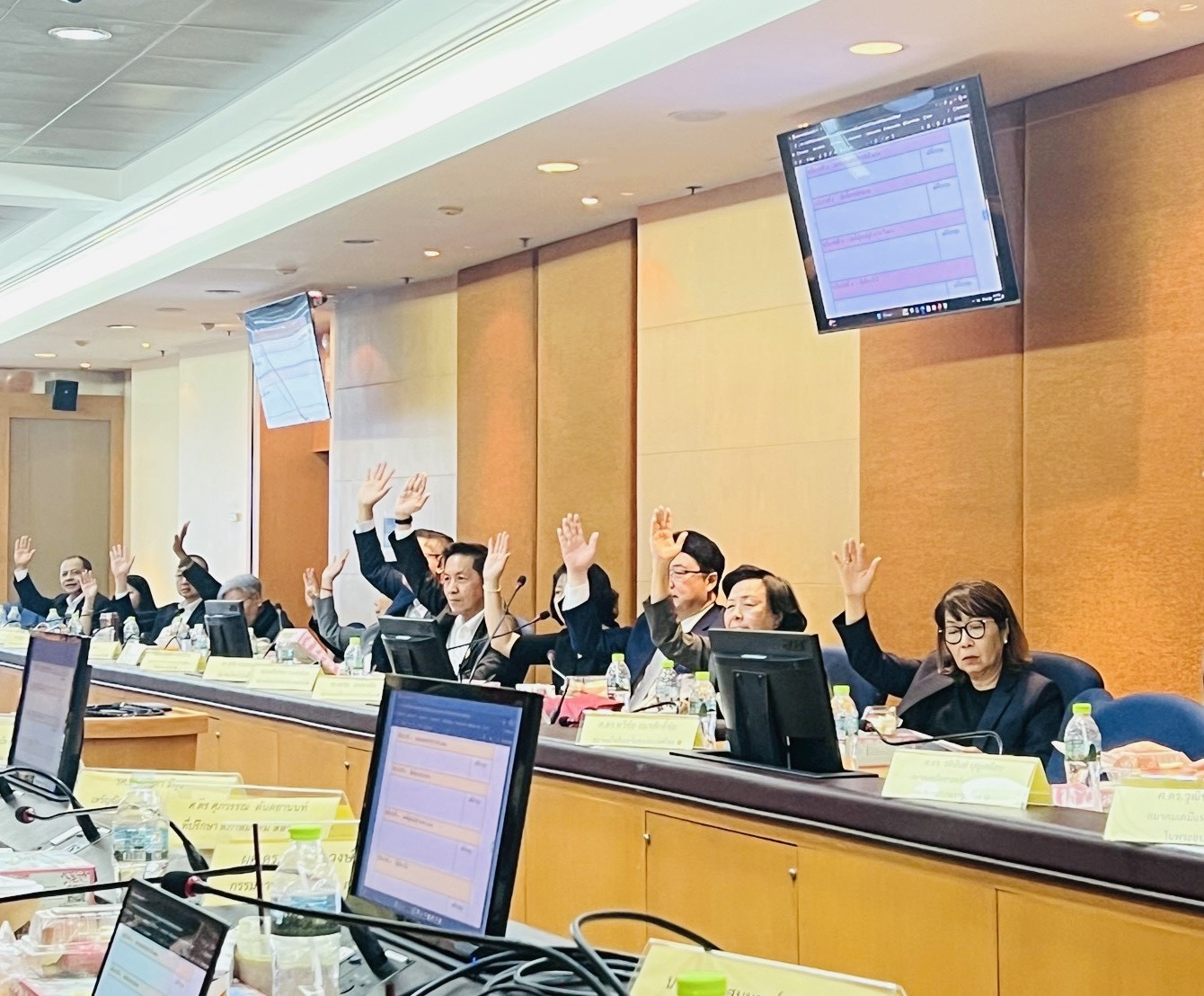 S__30031949.jpg (317 KB)