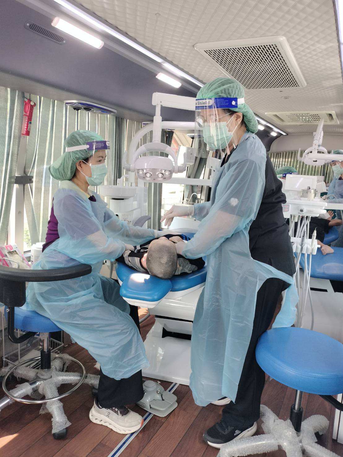 S__31195176_0_0.jpg (196 KB)